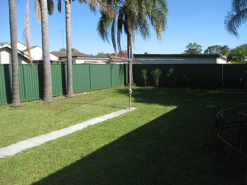 1/32 Bullecourt Avenue, Milperra NSW 2214