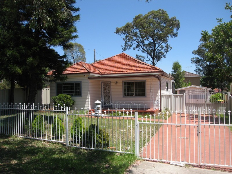 28 Sherwood Street, Revesby NSW 2212
