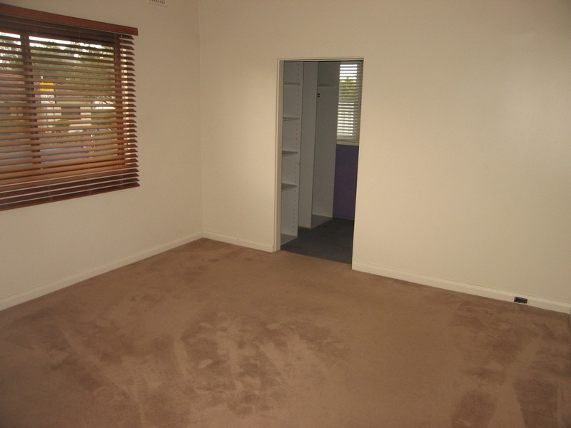 239 The River Road, Revesby NSW 2212