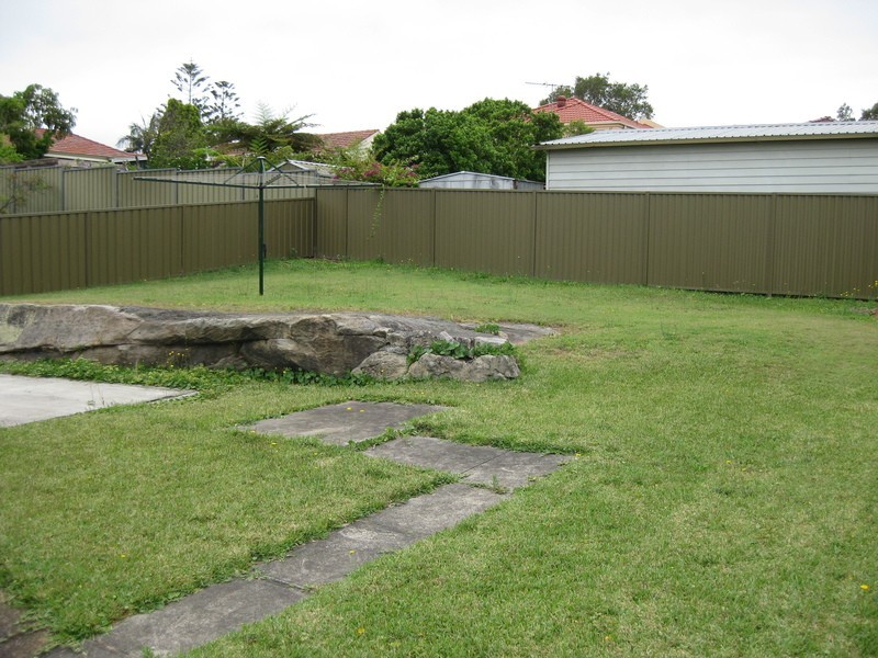 128 Holt Road, Taren Point NSW 2229