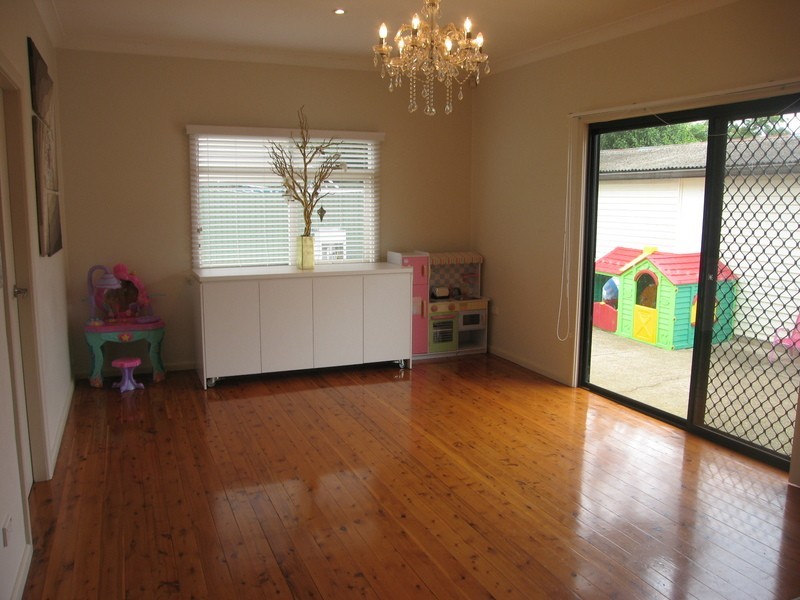 25 Brighton Avenue, Panania NSW 2213