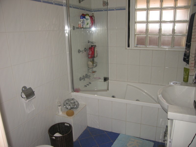 11 Dernancourt Parade, Milperra NSW 2214