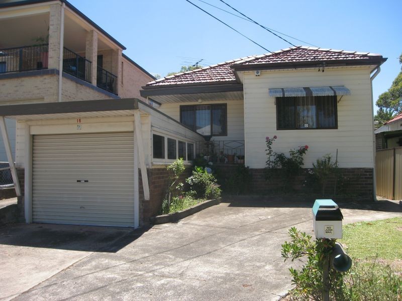 16 Bonds Road, Roselands NSW 2196