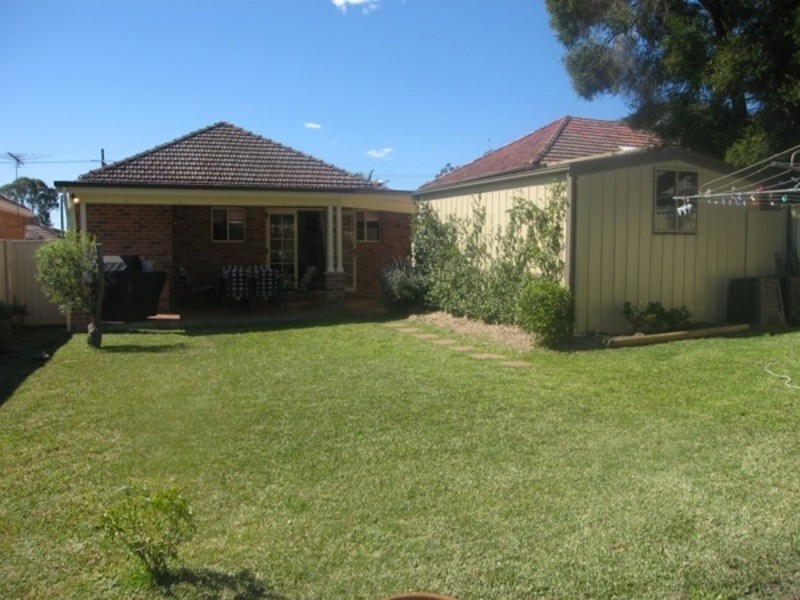 12 Alice Street, Padstow NSW 2211