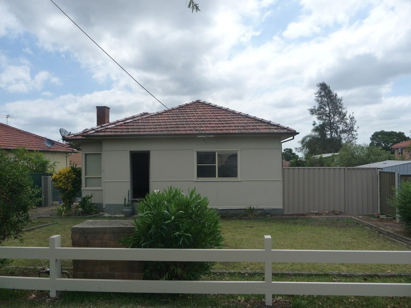 2 Baddeley Street, Padstow NSW 2211