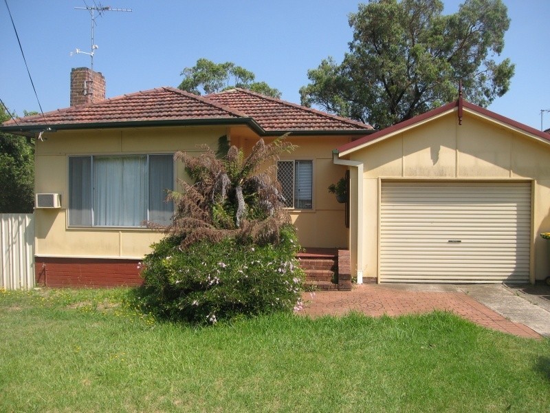 10 Barkl Avenue, Padstow NSW 2211