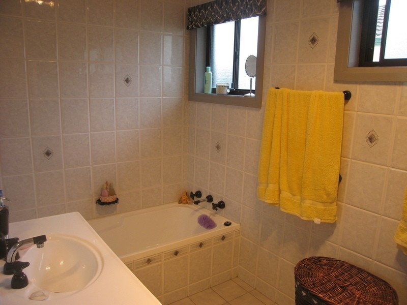 35 Fromelles Avenue, Milperra NSW 2214