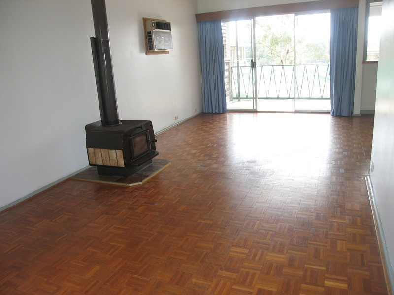 784 Henry Lawson Drive, Picnic Point NSW 2213