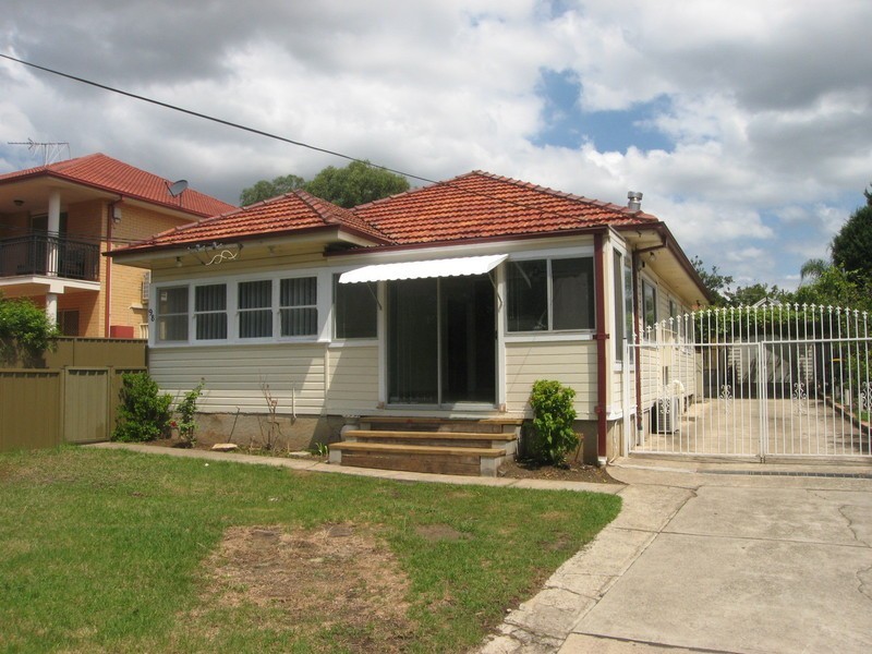 98 Carrington Street, Revesby NSW 2212