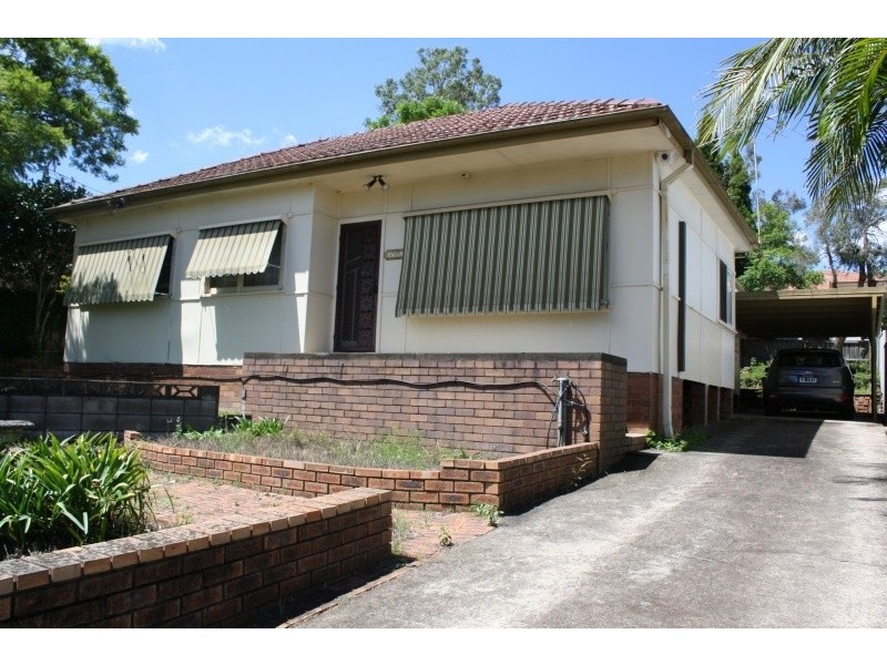1 Drysdale Avenue, Picnic Point NSW 2213