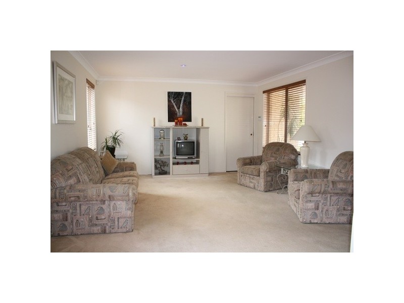 27a Bruce Avenue, Panania NSW 2213