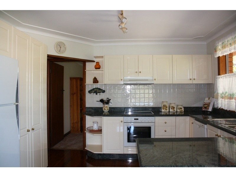 2 Oatley Place, Padstow Heights NSW 2211