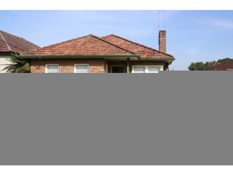 10 Hinemoa Street, Panania NSW 2213