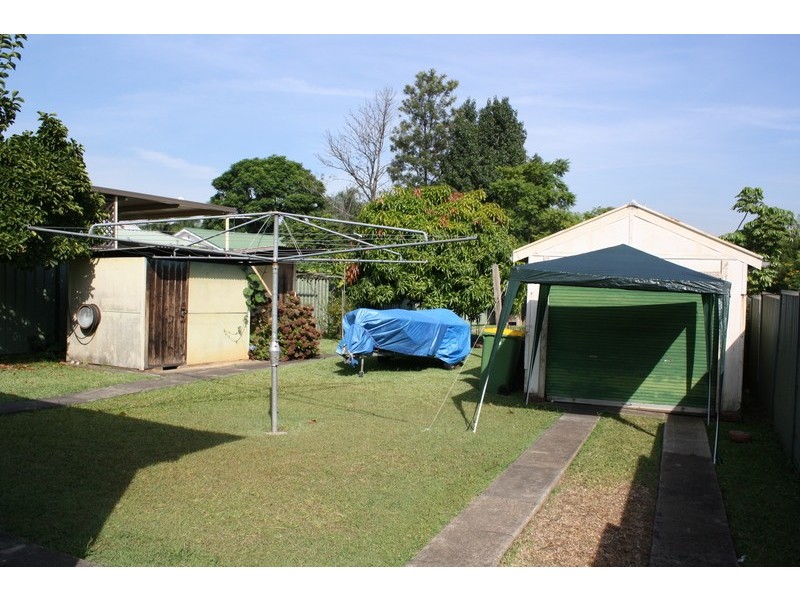 10 Hinemoa Street, Panania NSW 2213