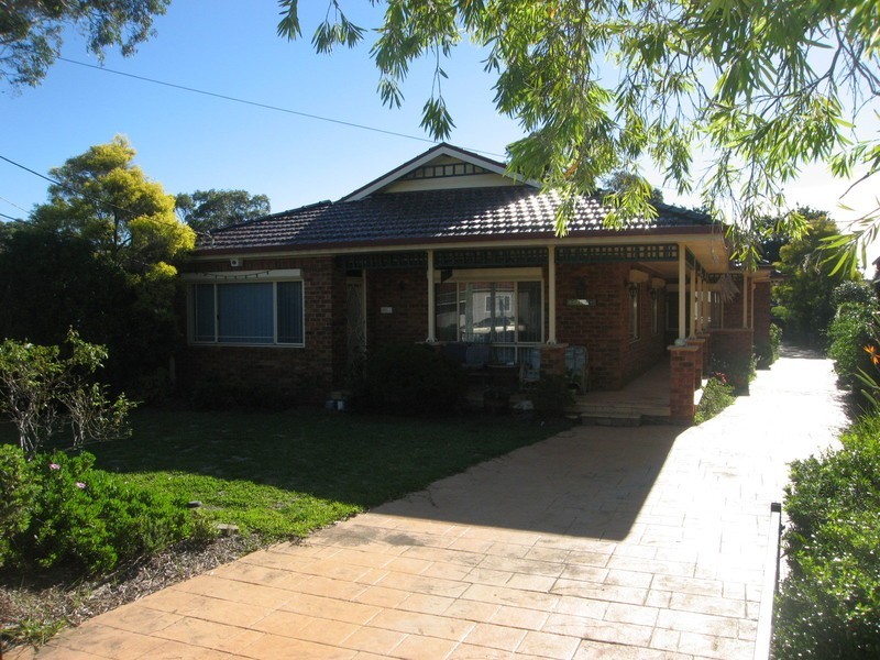 15 Monie Avenue, East Hills NSW 2213
