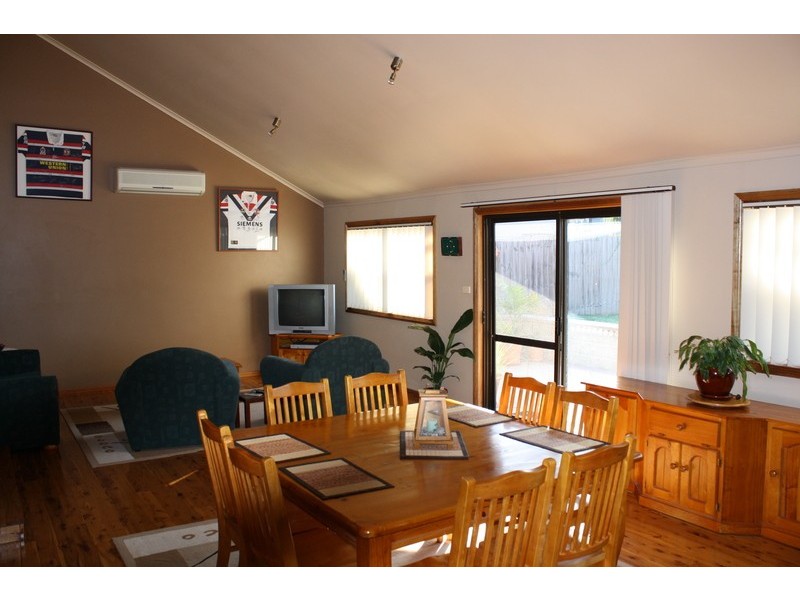 6 Fewtrell Avenue, Revesby Heights NSW 2212