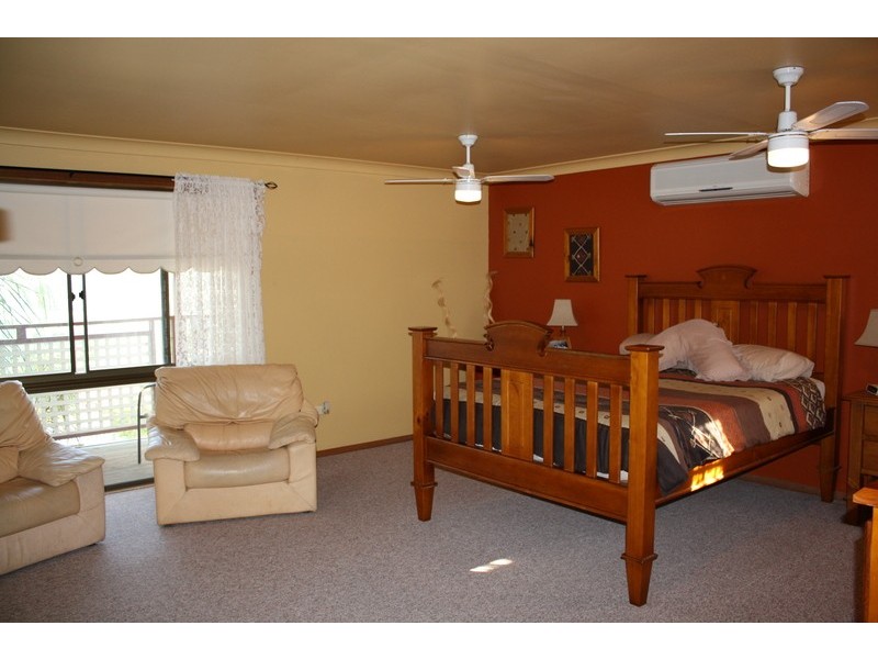 6 Fewtrell Avenue, Revesby Heights NSW 2212