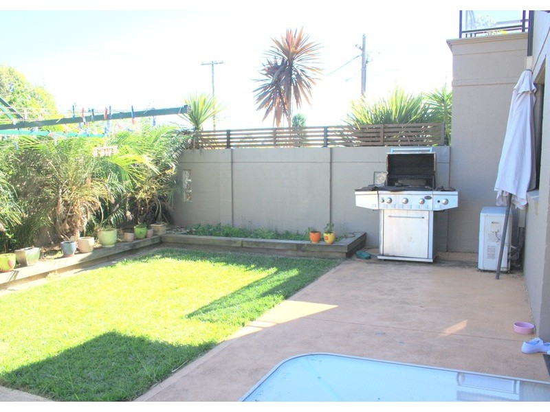 1/21 Penrose Avenue, East Hills NSW 2213