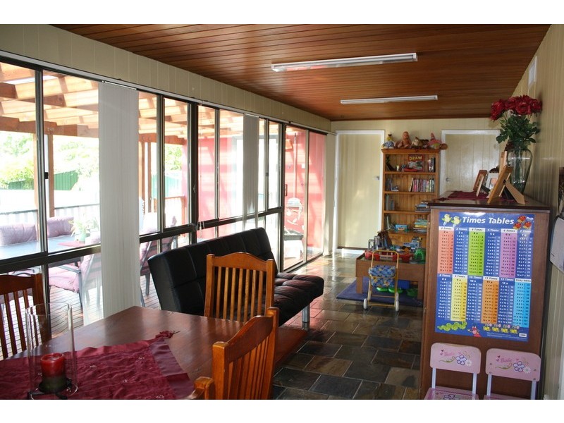 92 Thomas Street, Picnic Point NSW 2213