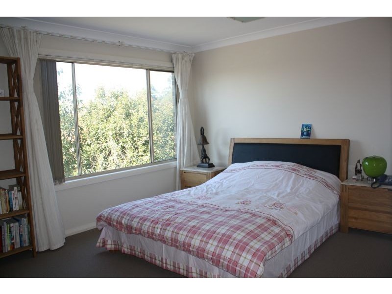 1A Broe Avenue, East Hills NSW 2213