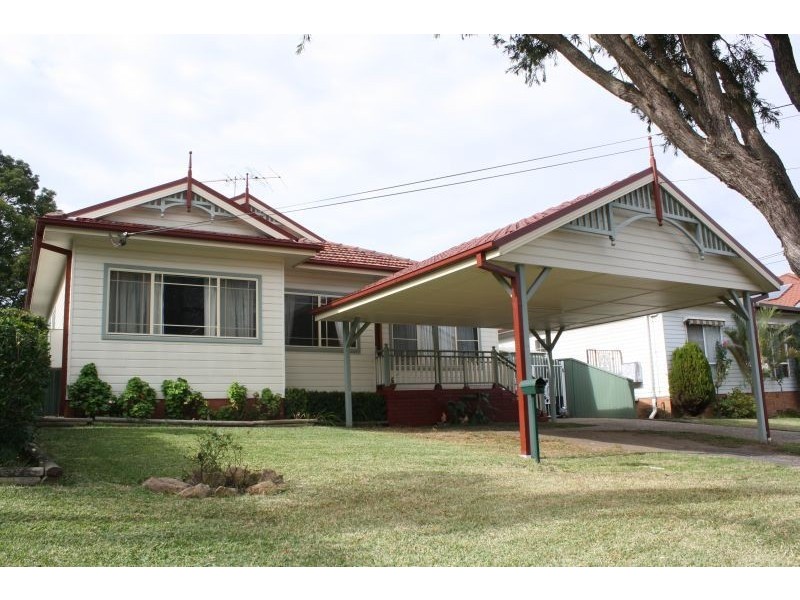 12 Austin Boulevard, Picnic Point NSW 2213