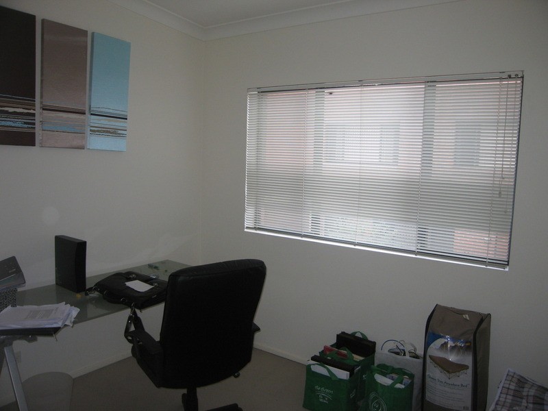 2/68 Davies Road, Padstow NSW 2211