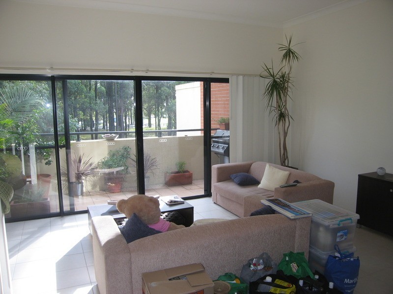 2/68 Davies Road, Padstow NSW 2211