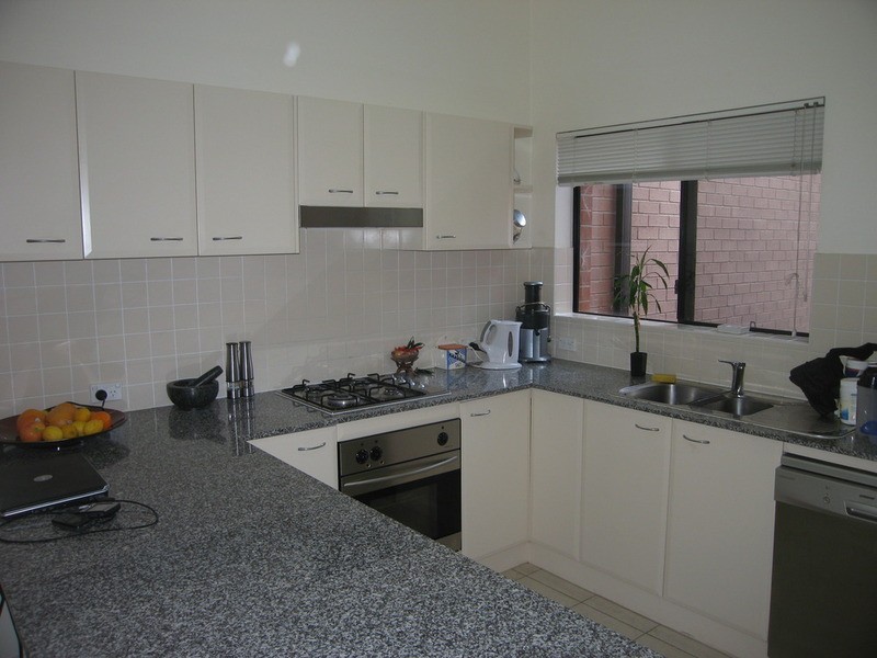 2/68 Davies Road, Padstow NSW 2211