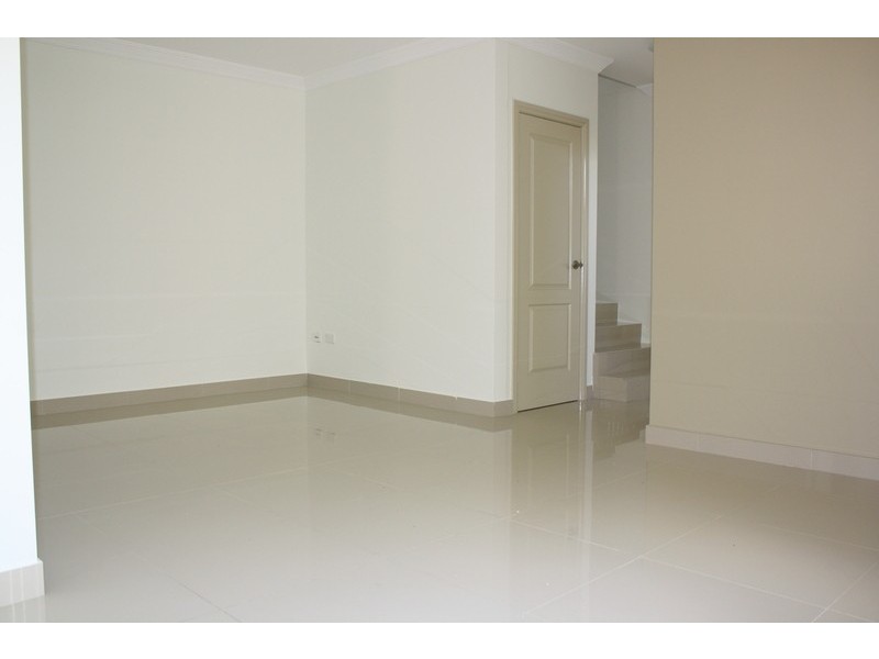 4a Penrose Avenue, East Hills NSW 2213