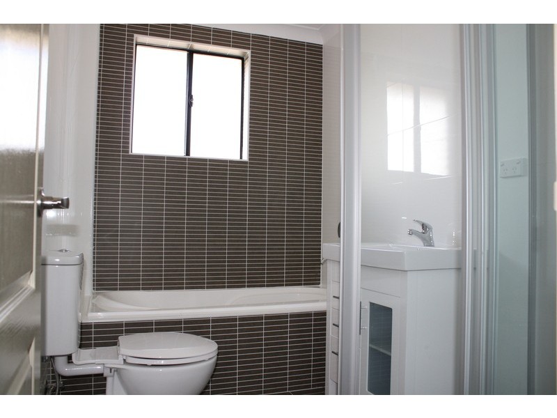 4a Penrose Avenue, East Hills NSW 2213