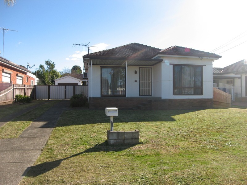 32 Presland Street, Revesby NSW 2212