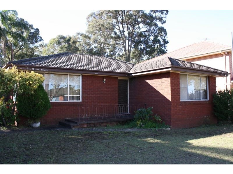 7 Chauvel Avenue, Milperra NSW 2214