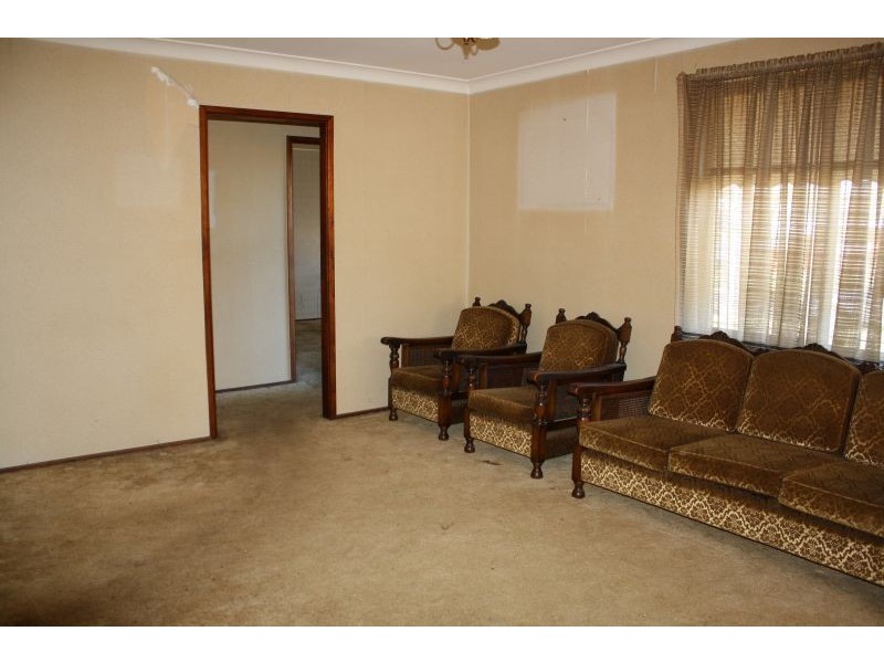 7 Chauvel Avenue, Milperra NSW 2214