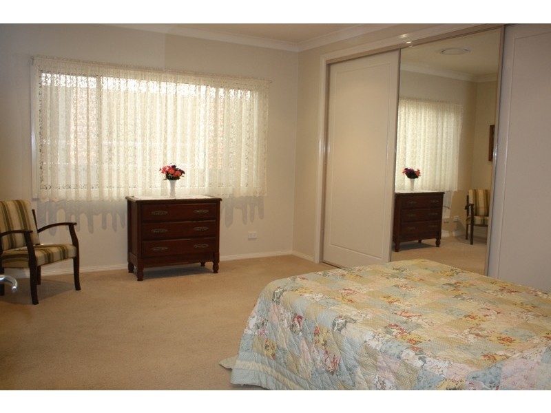 20a Harford Avenue, East Hills NSW 2213