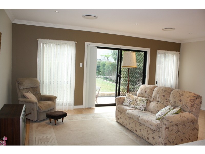 20a Harford Avenue, East Hills NSW 2213