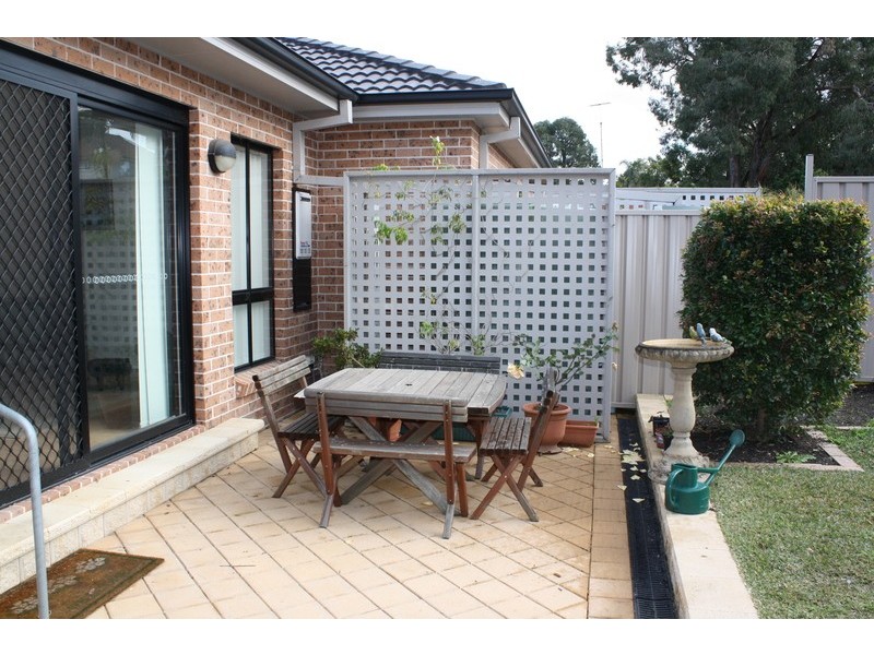 20a Harford Avenue, East Hills NSW 2213