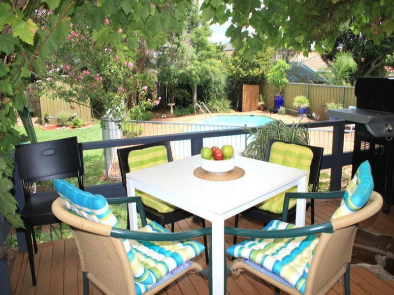 23 Donald Street, Picnic Point NSW 2213