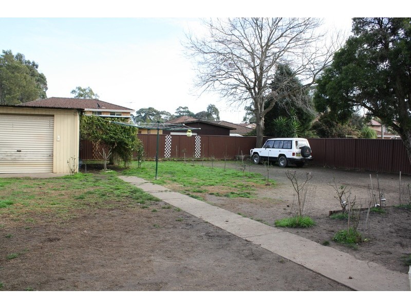 80 Kennedy Street, Picnic Point NSW 2213