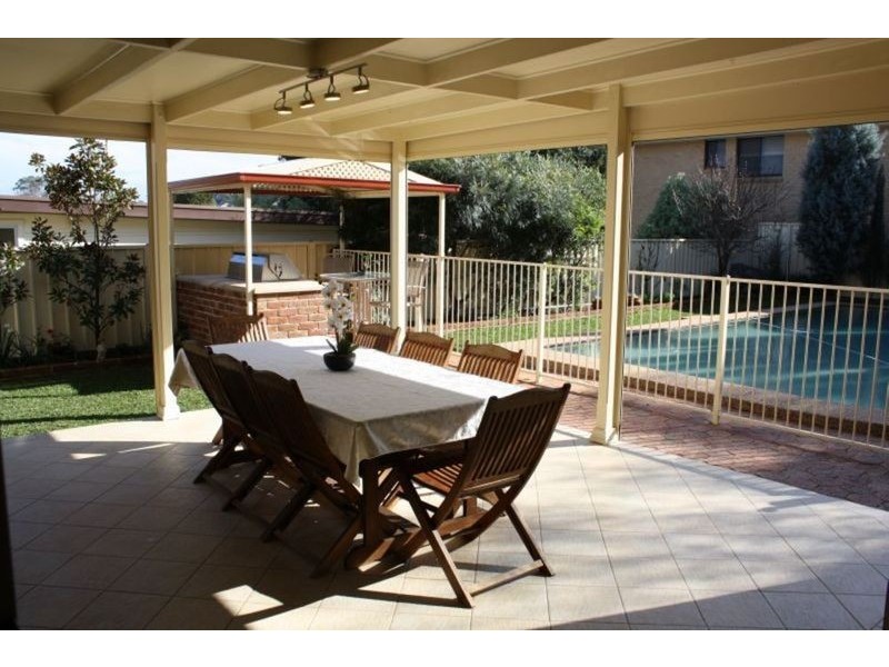 60 Burns Road, Picnic Point NSW 2213