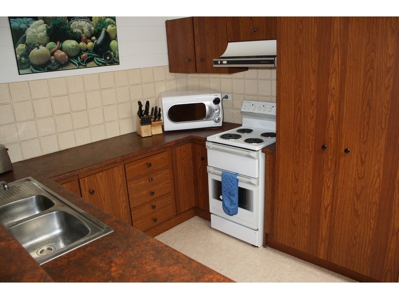 8 Claverdon Avenue, Picnic Point NSW 2213