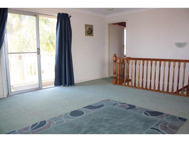 8 Claverdon Avenue, Picnic Point NSW 2213