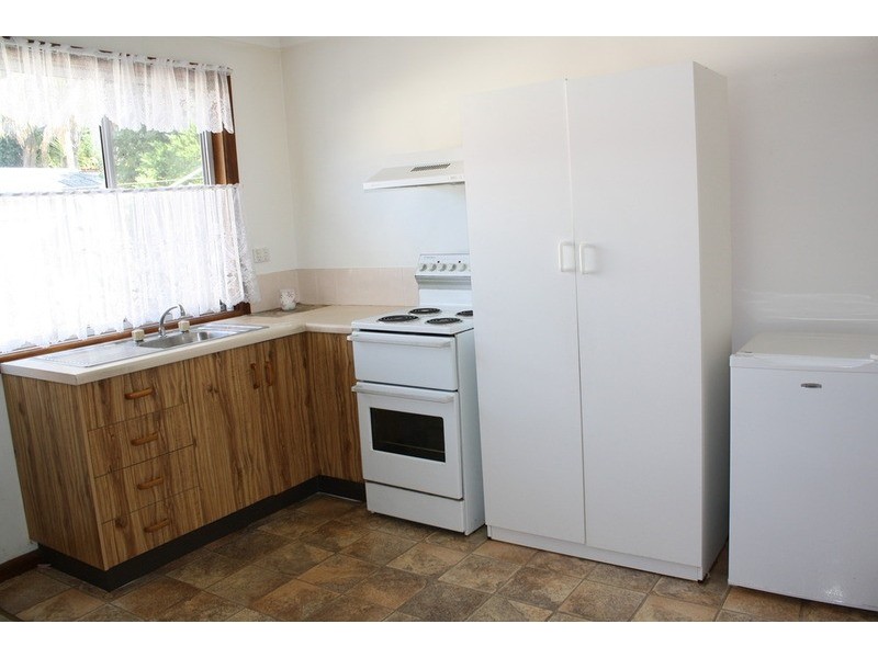 8 Claverdon Avenue, Picnic Point NSW 2213