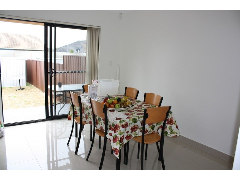 4 Penrose Avenue, East Hills NSW 2213