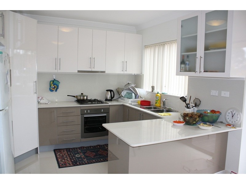 4 Penrose Avenue, East Hills NSW 2213