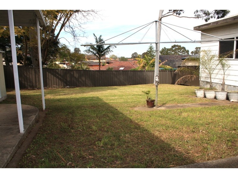 45 Flinders Road, Georges Hall NSW 2198