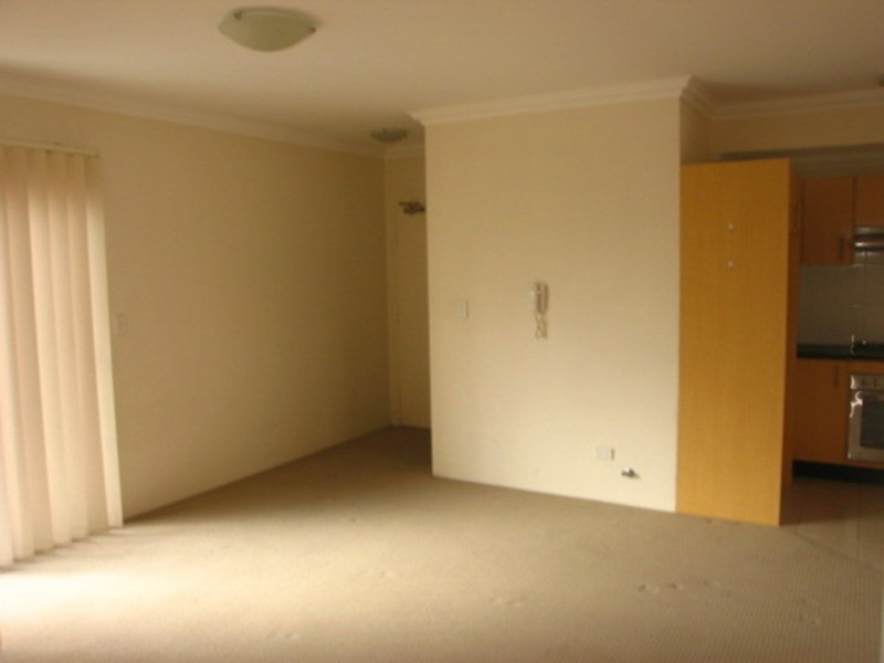 4/18 Howard Road, Padstow NSW 2211