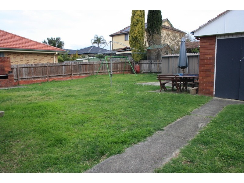 26 Taloma Street, Picnic Point NSW 2213