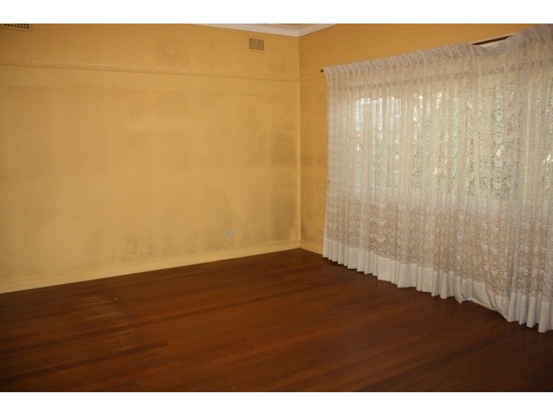 741 Henry Lawson Drive, Picnic Point NSW 2213