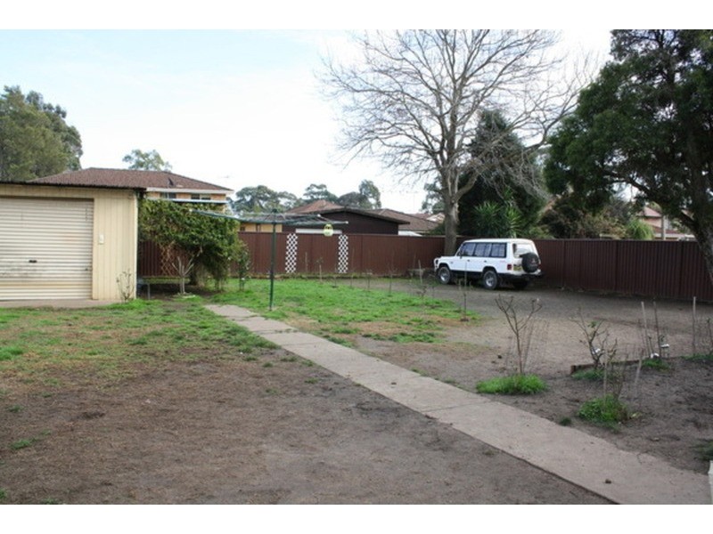 80 Kennedy Street, Picnic Point NSW 2213
