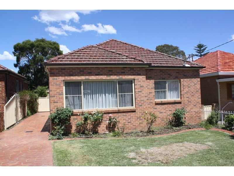 12 Alice Street, Padstow NSW 2211